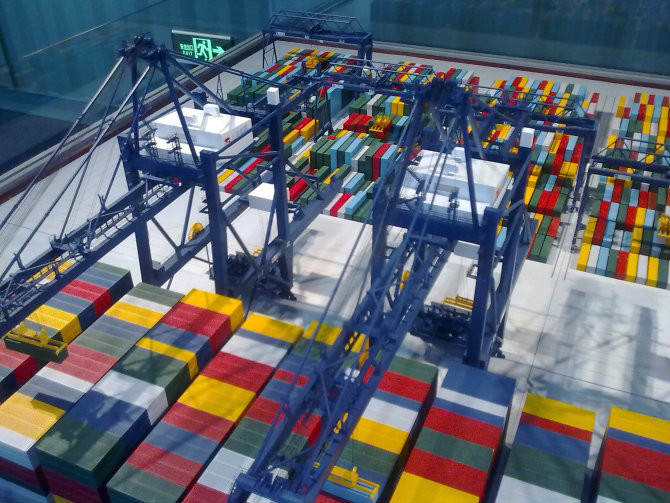 巧家县港口集装箱堆场